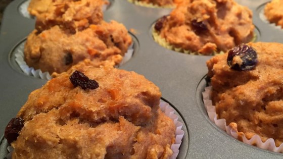 Sweet Potato Cupcakes, Brown Sugar Cream Cheese Frosting, Candied Pecans