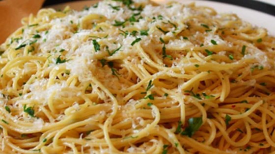 Spaghetti Aglio e Olio Recipe - Allrecipes.com