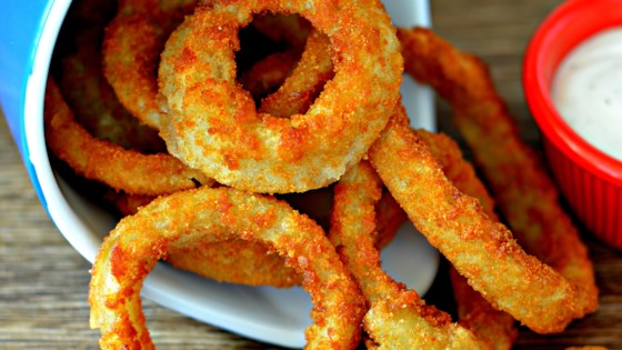 making crispy onion rings