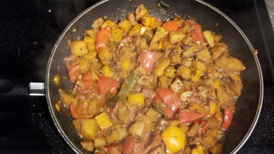 bell pepper, tomato, and potato indian curry