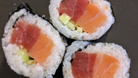 Современные вкусные суши