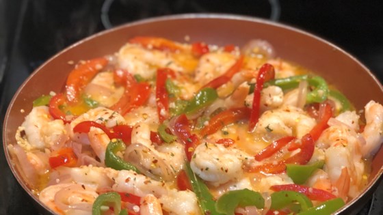 Camarones al ajillo (garlic shrimp)