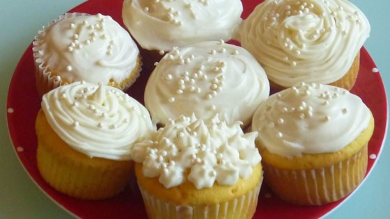 Tangy Lemon Cream Cheese Frosting Recipe