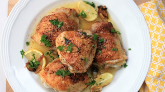Baked Lemon-Butter Chicken Thighs Recipe