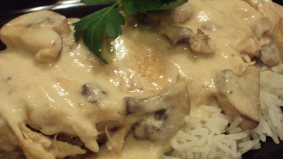 chicken breast with sour cream gravy