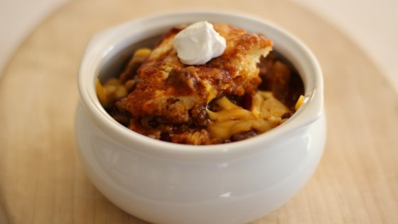 One-Skillet Hearty Chili and Cornbread Recipe