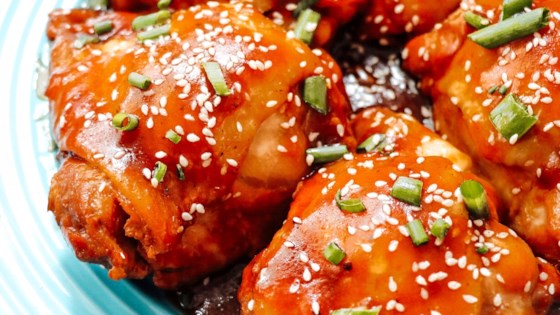 Instant Pot® Garlic-Sesame Chicken Thighs Recipe