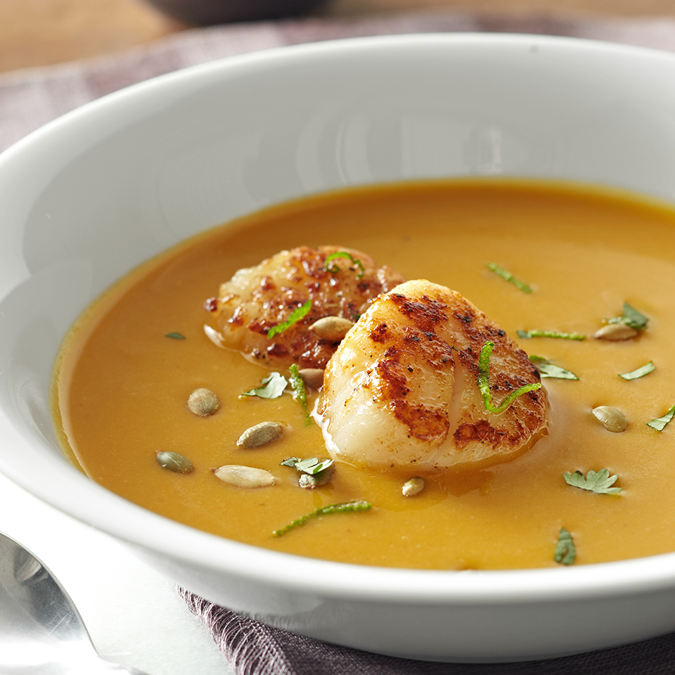 Печеный суп. Суп с гребешками. Суп с морским гребешком. Тыквенный суп с гребешками. Суп из морского гребешка.