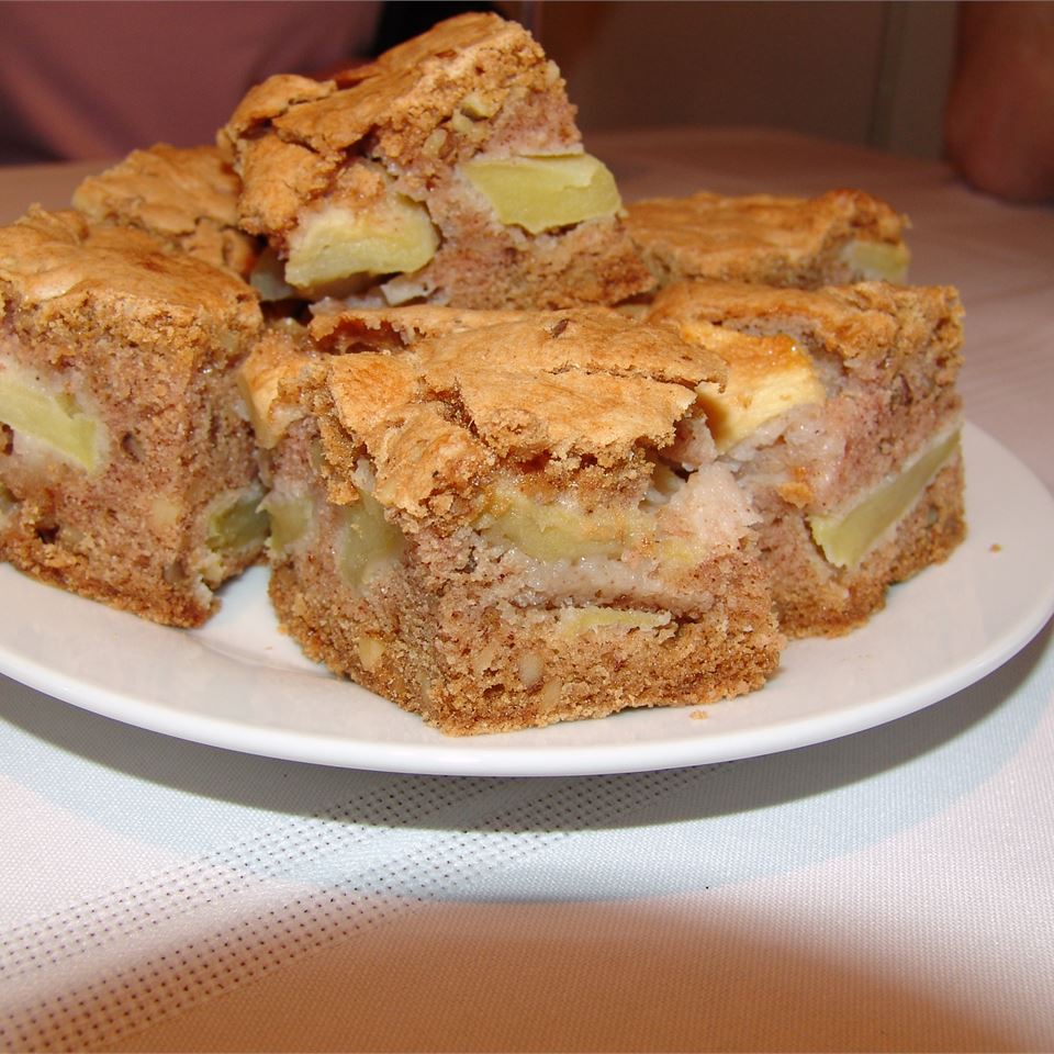 Romanian Apple Cake image