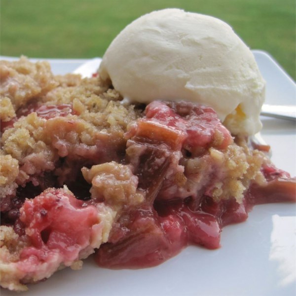 Rhubarb Strawberry Crunch Photos - Allrecipes.com