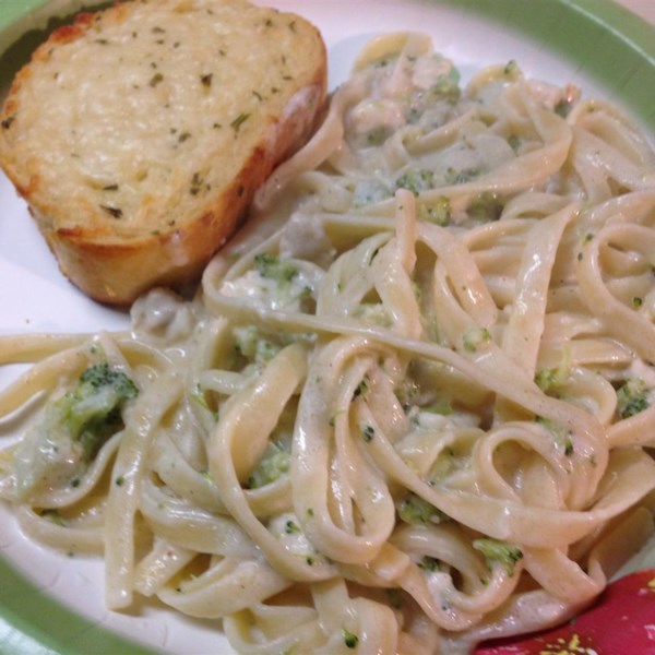 Quick and Easy Alfredo Sauce Photos - Allrecipes.com