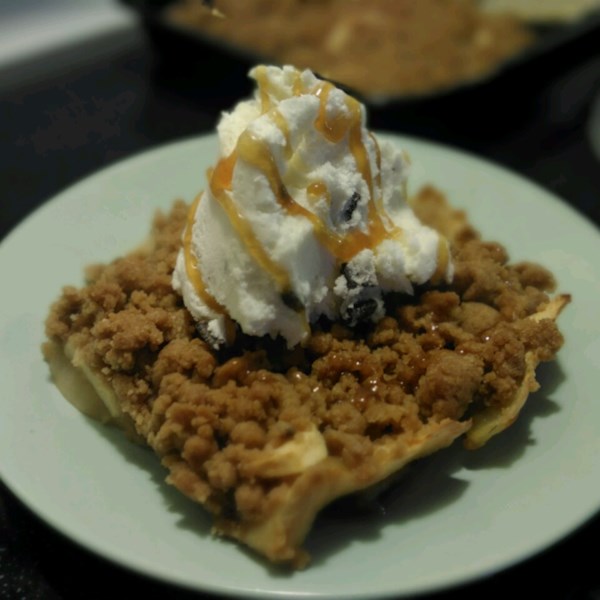 apple crumb cobbler