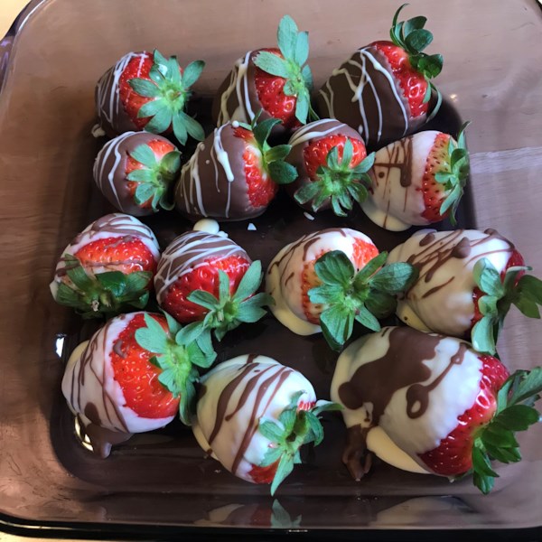 Healthier Chocolate Covered Strawberries Photos - Allrecipes.com