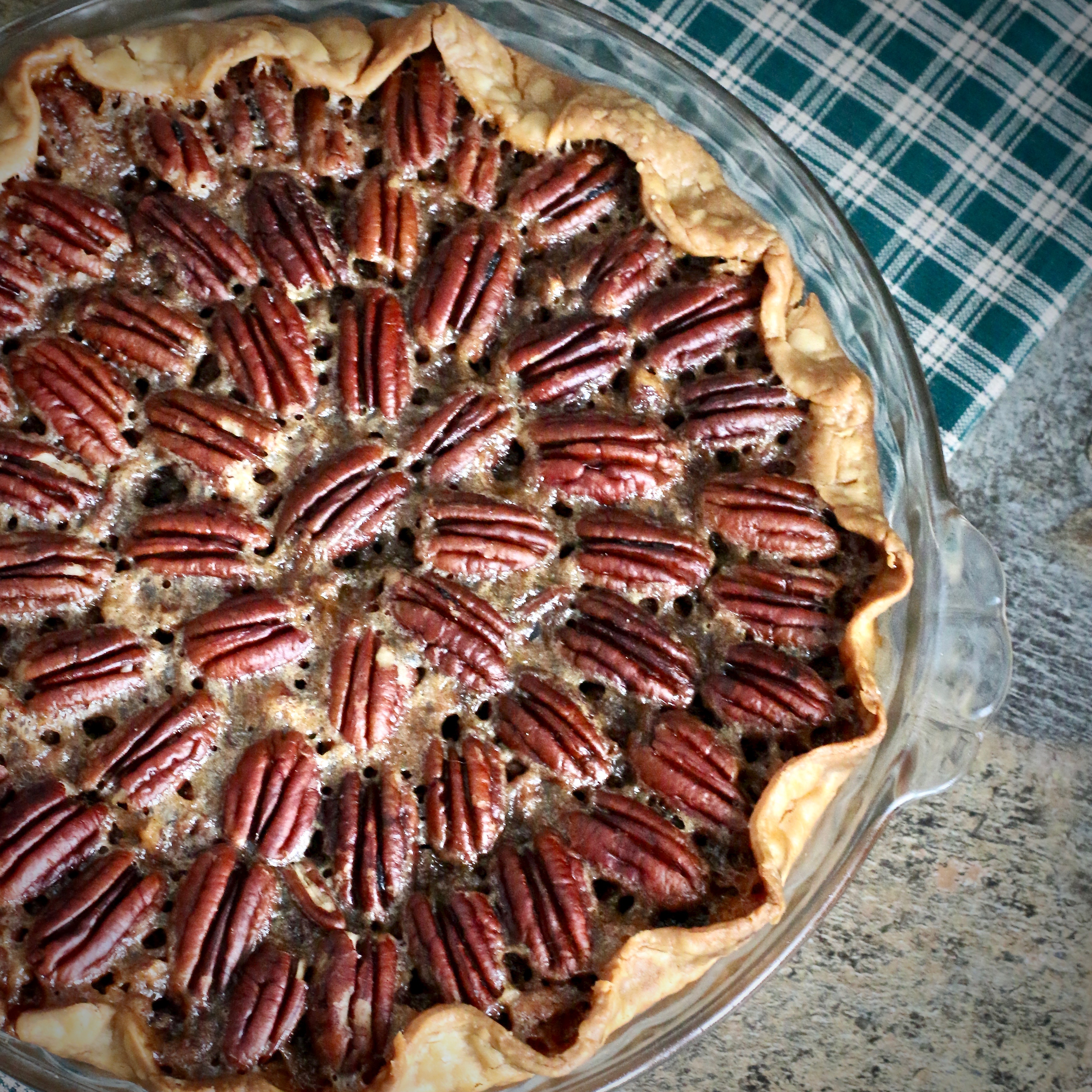 Chocolate Bourbon Pecan Pie_image