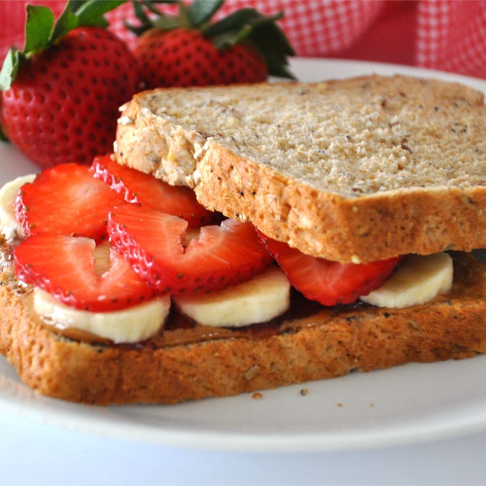 Deluxe Almond Butter Sandwiches_image
