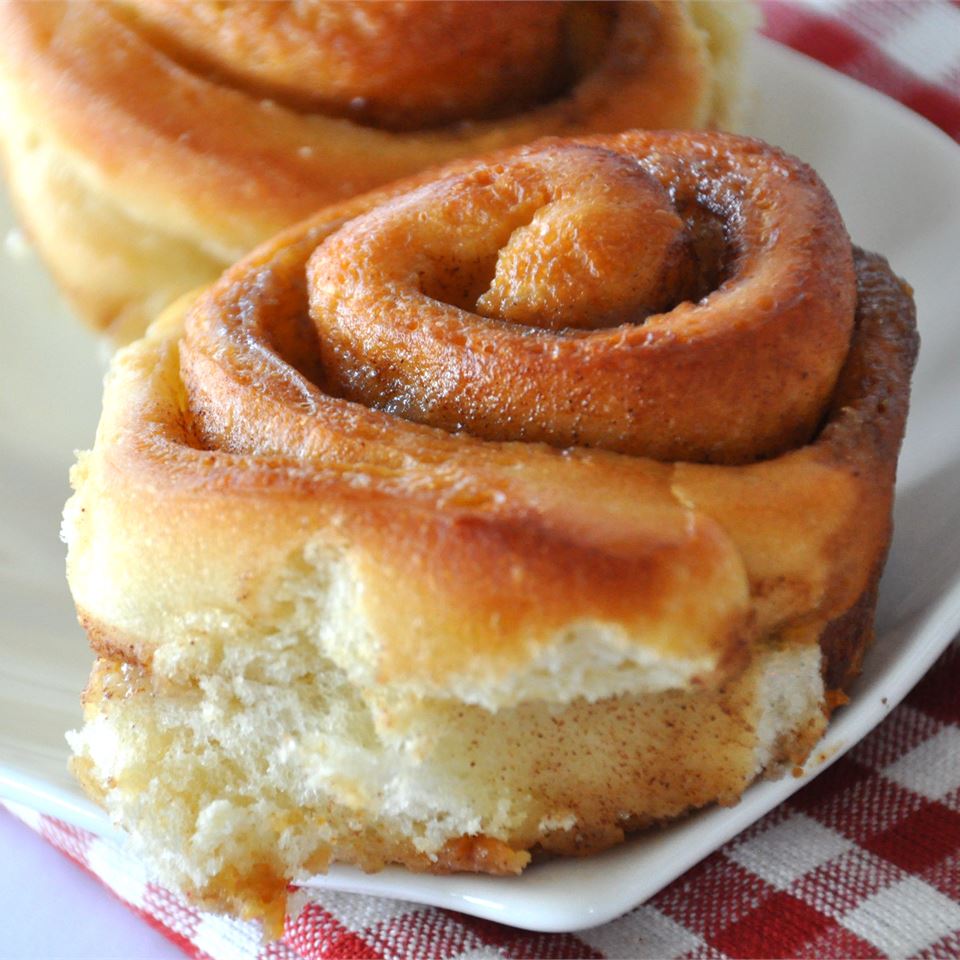 Buttermilk Cinnamon Rolls image