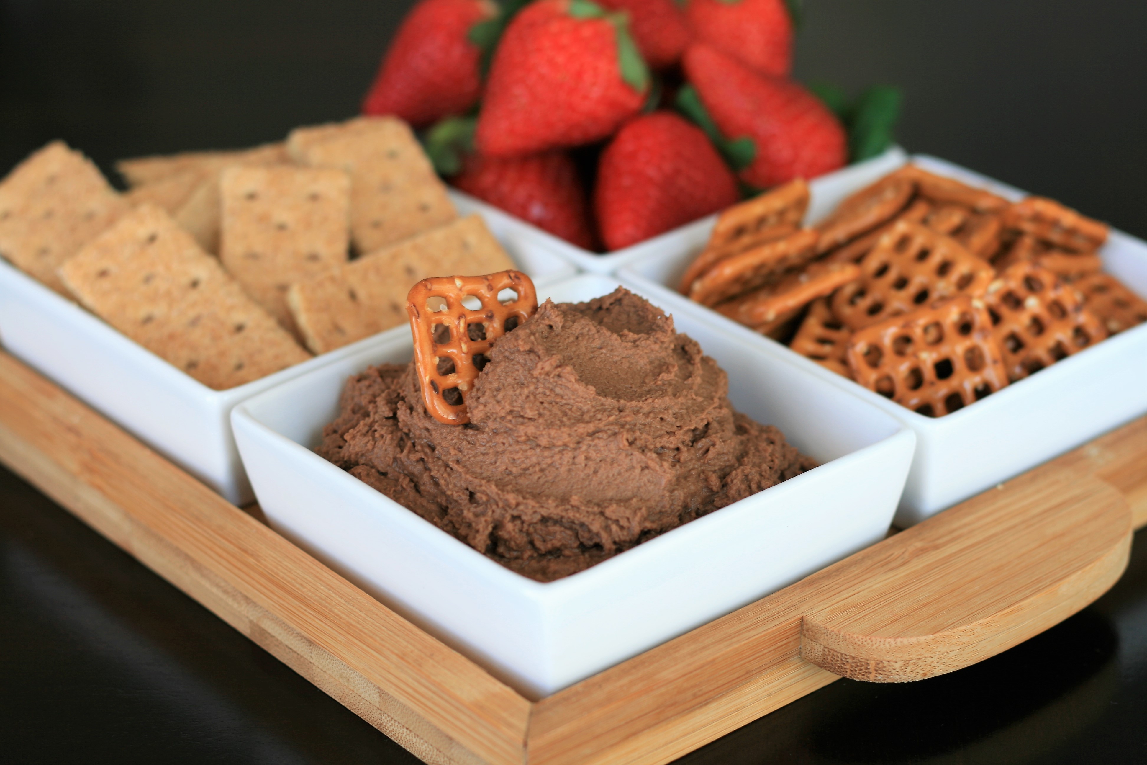 Chocolate Cake Batter Hummus_image