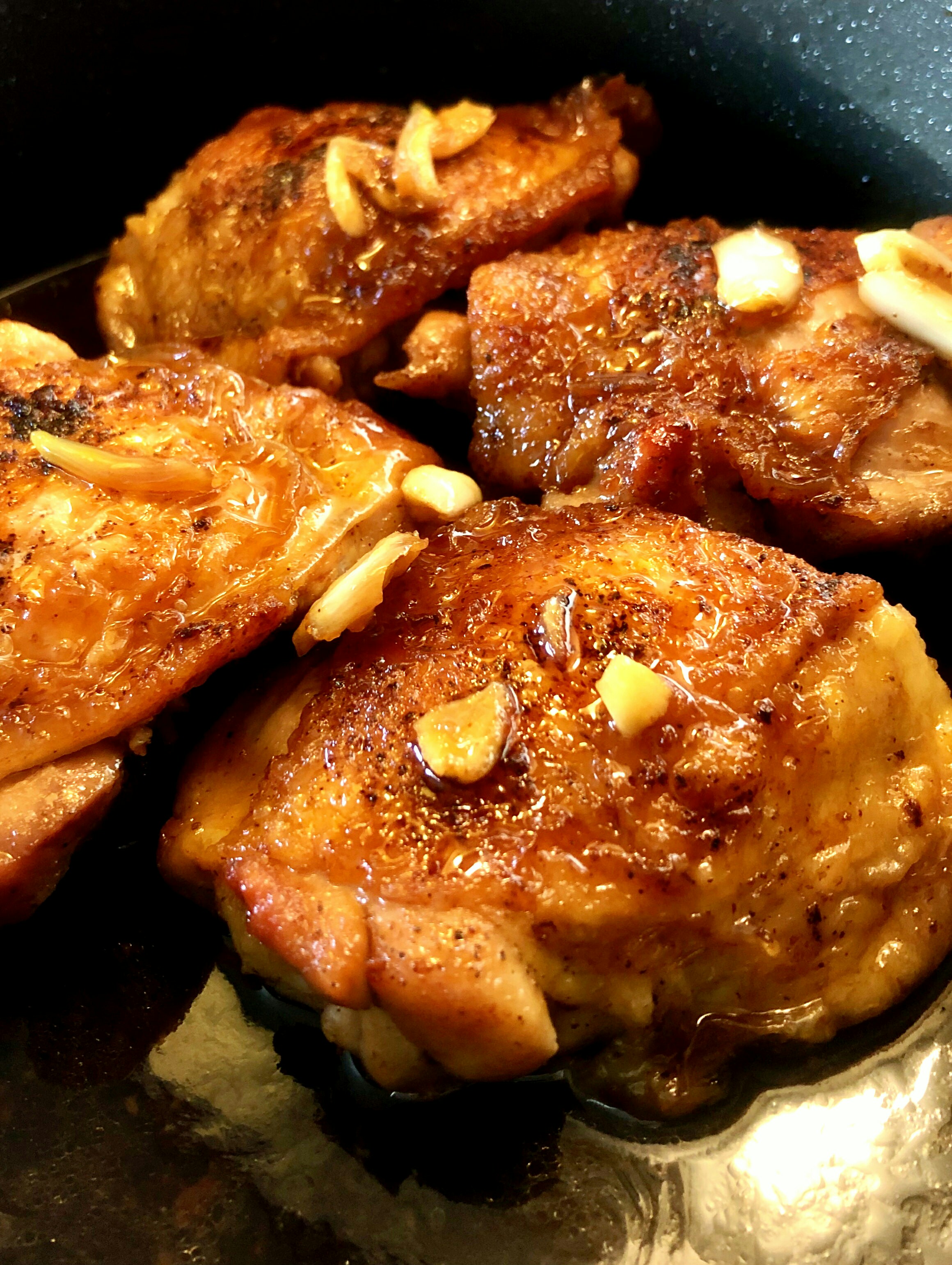 Honey-Garlic Chicken Thighs image