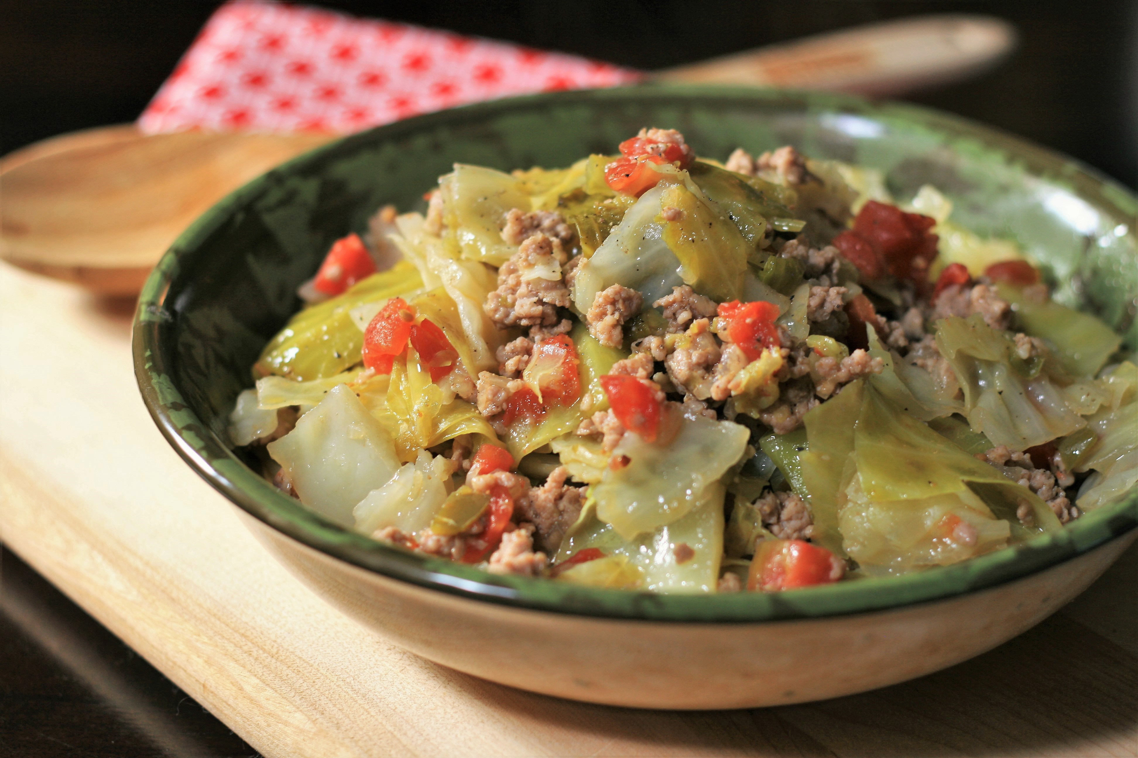Ms. Angela's Smothered Cabbage_image