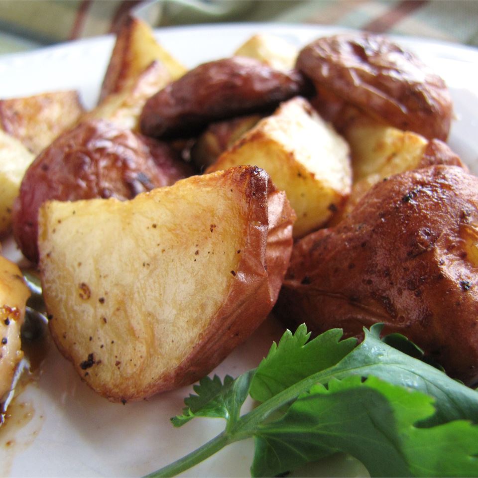 Roasted New Red Potatoes_image