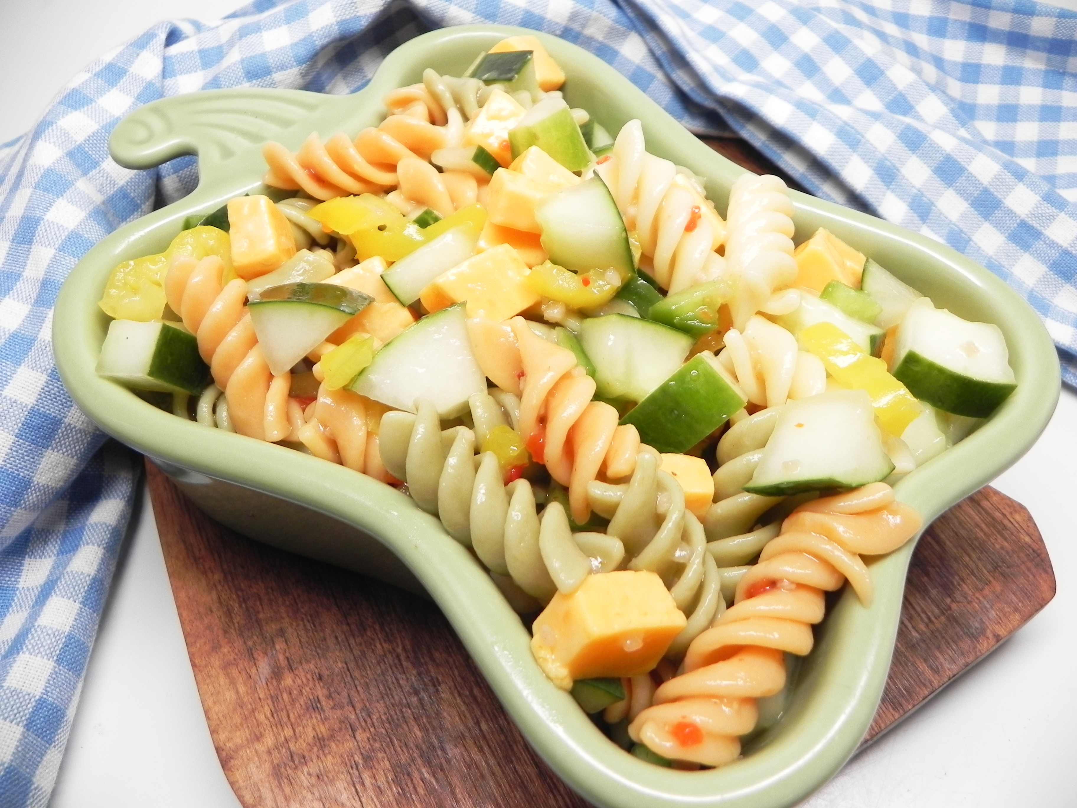 Low-Fat Cucumber Pepper Pasta Salad Recipe | Allrecipes