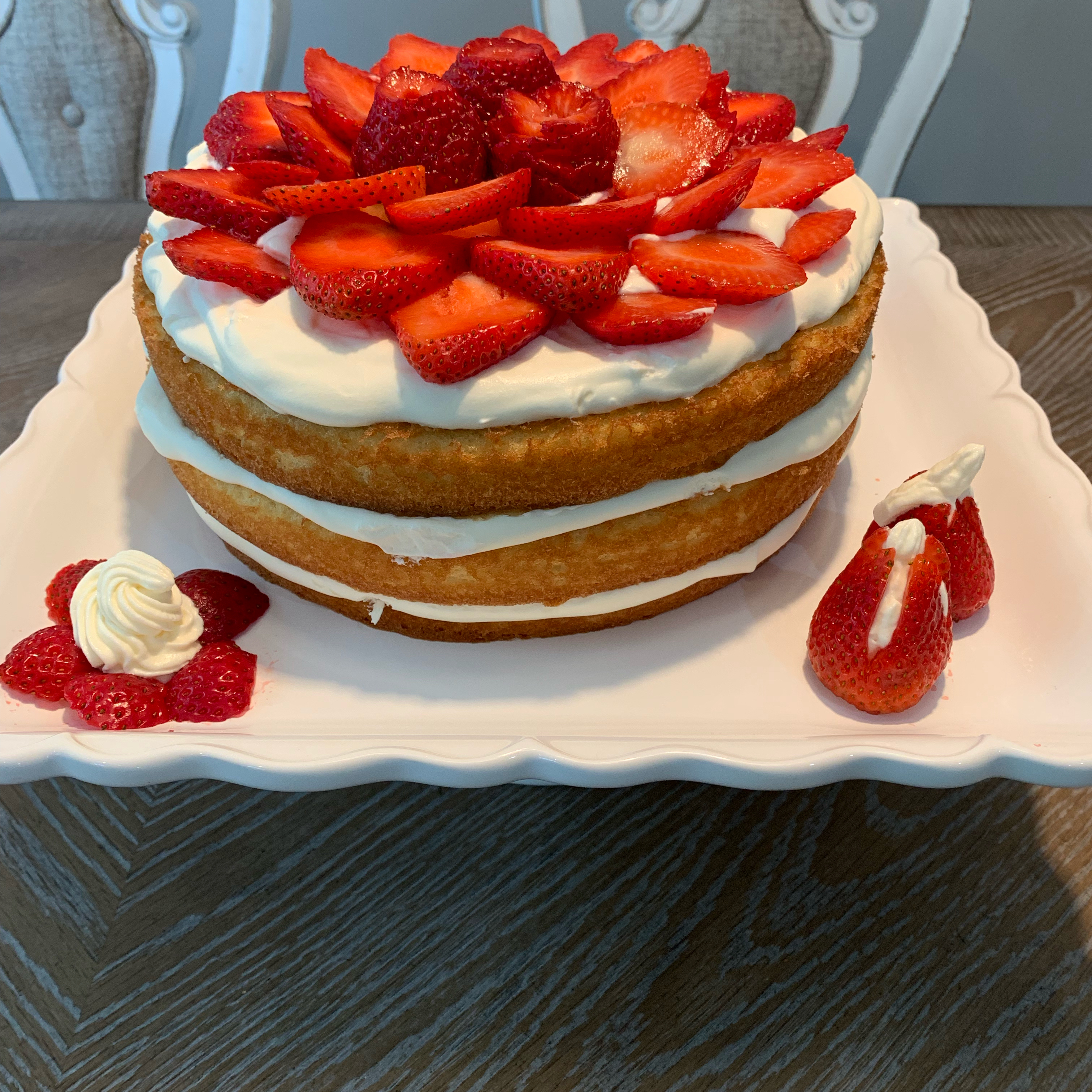 Strawberry Refrigerator Cake_image