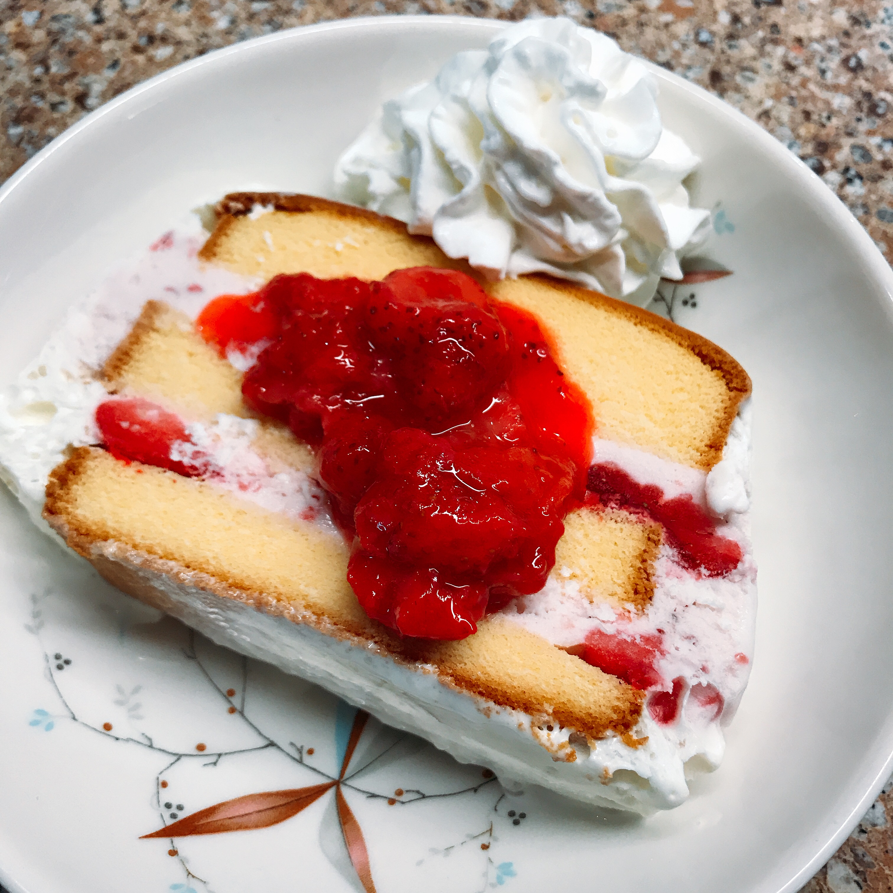 Strawberry Shortcake Ice Cream Cake_image