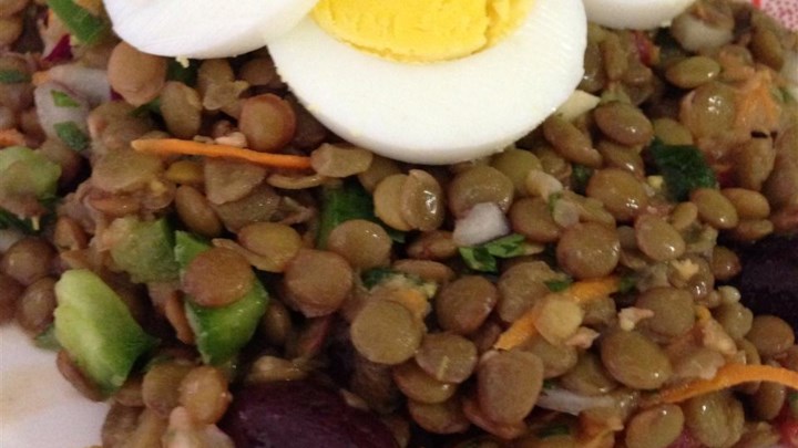 easy Healthy Lunch Ideas - Refreshing Lentil Salad