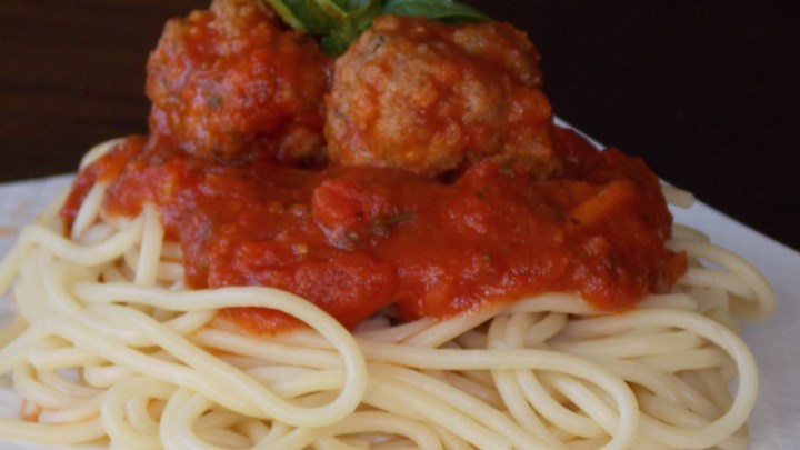 Healthier Italian Spaghetti Sauce with Meatballs