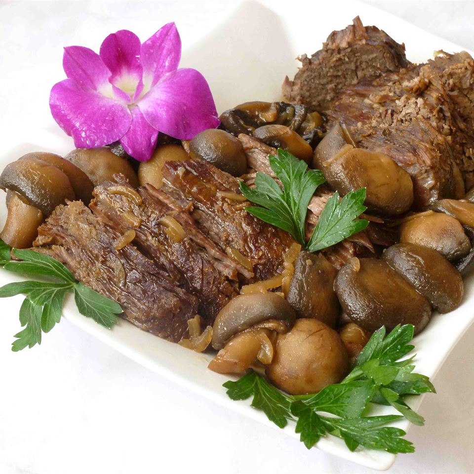 Mushroom Slow Cooker Roast Beef_image