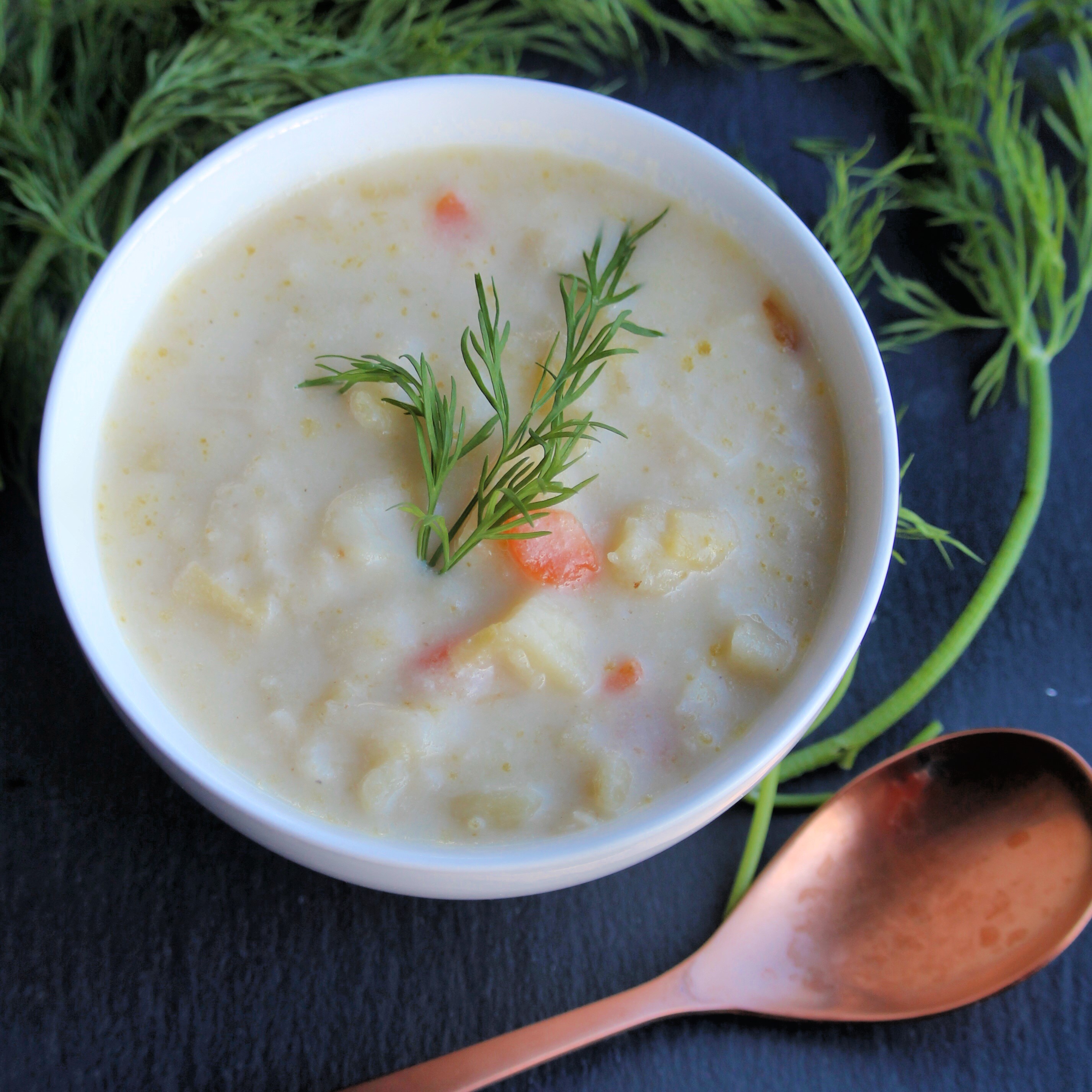 Slow Cooker Vegan Leek and Potato Soup image