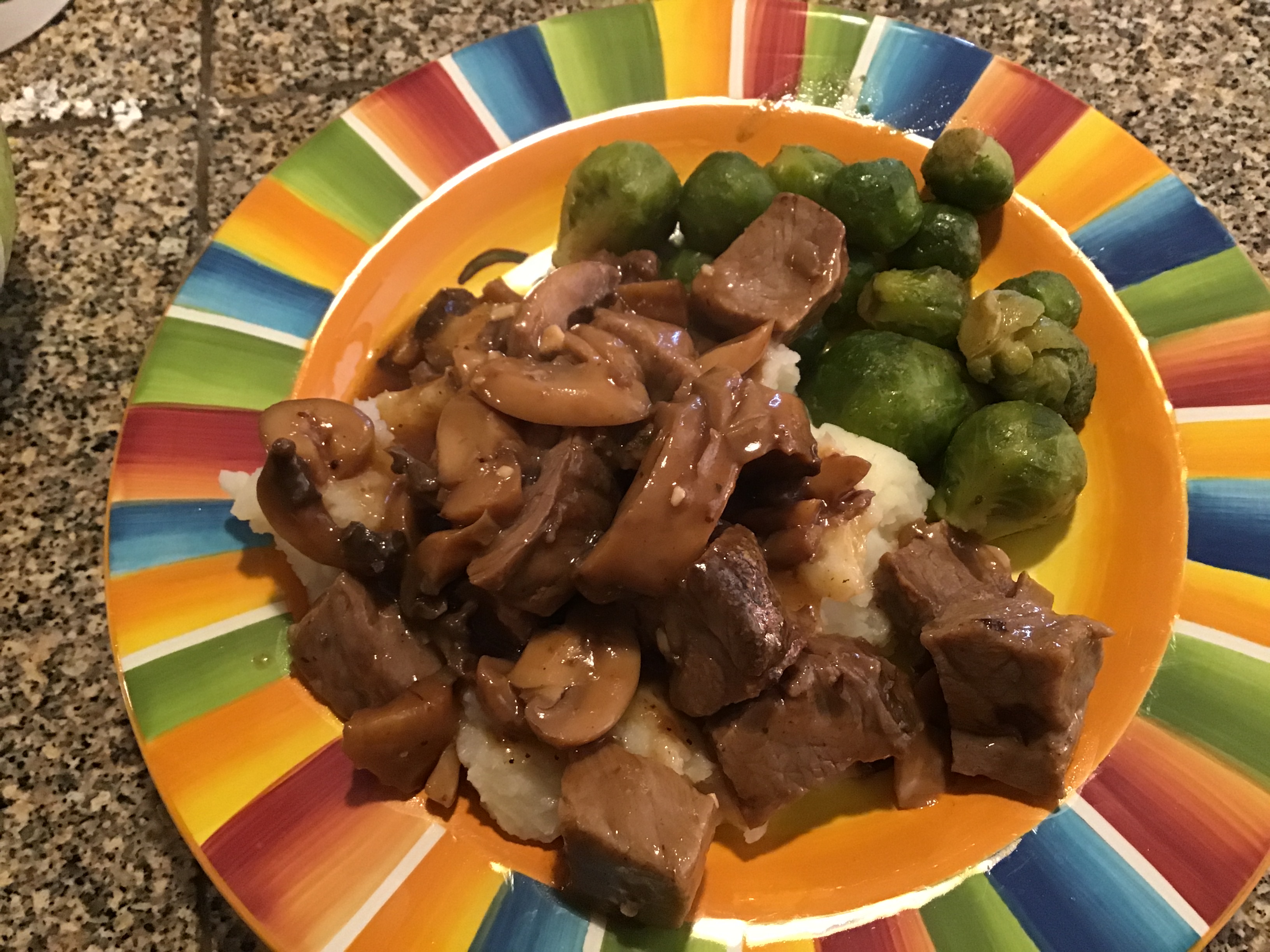 Leftover Prime Rib with Mushrooms and Mashed Potatoes_image