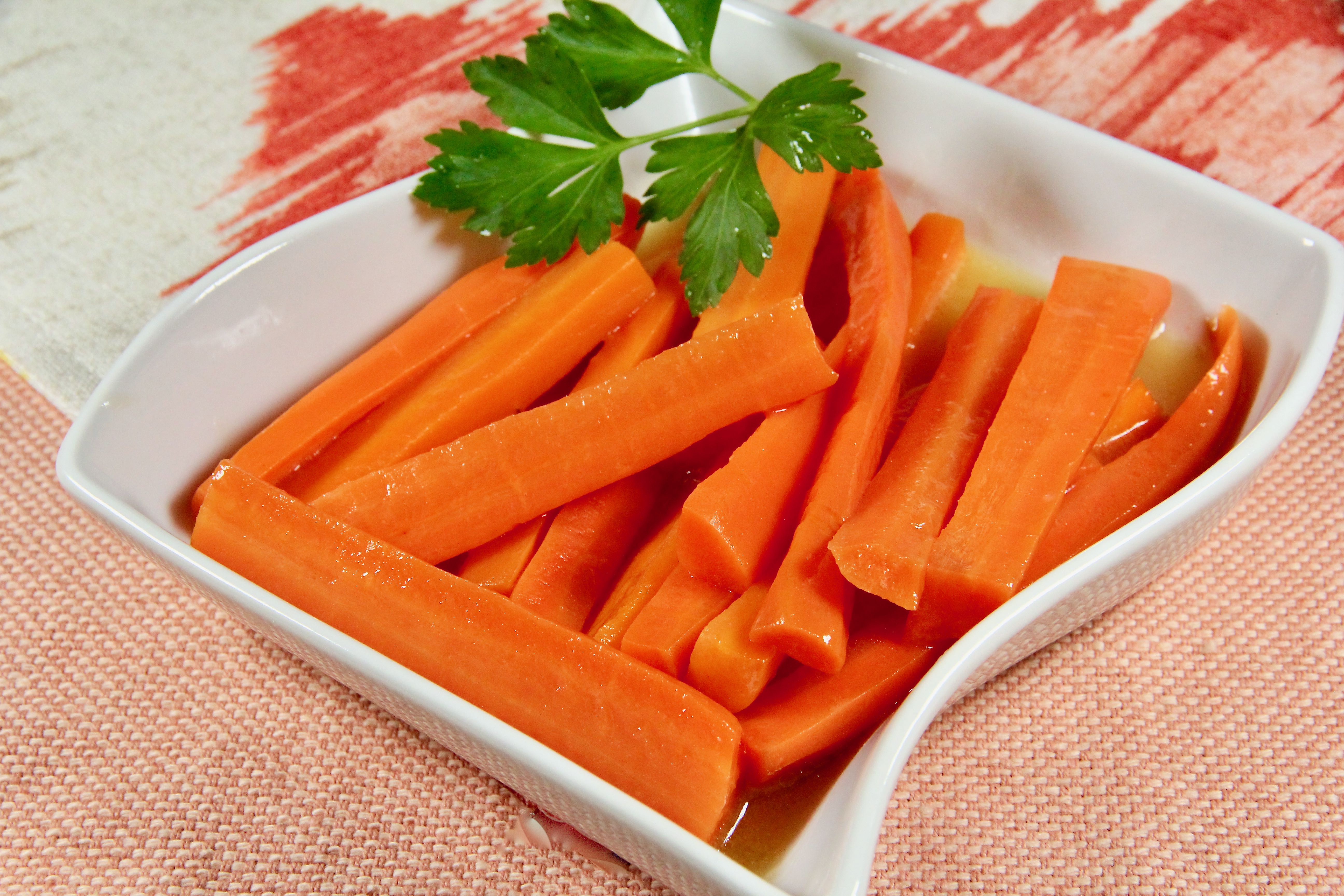 Honey-Glazed Baby Carrots_image