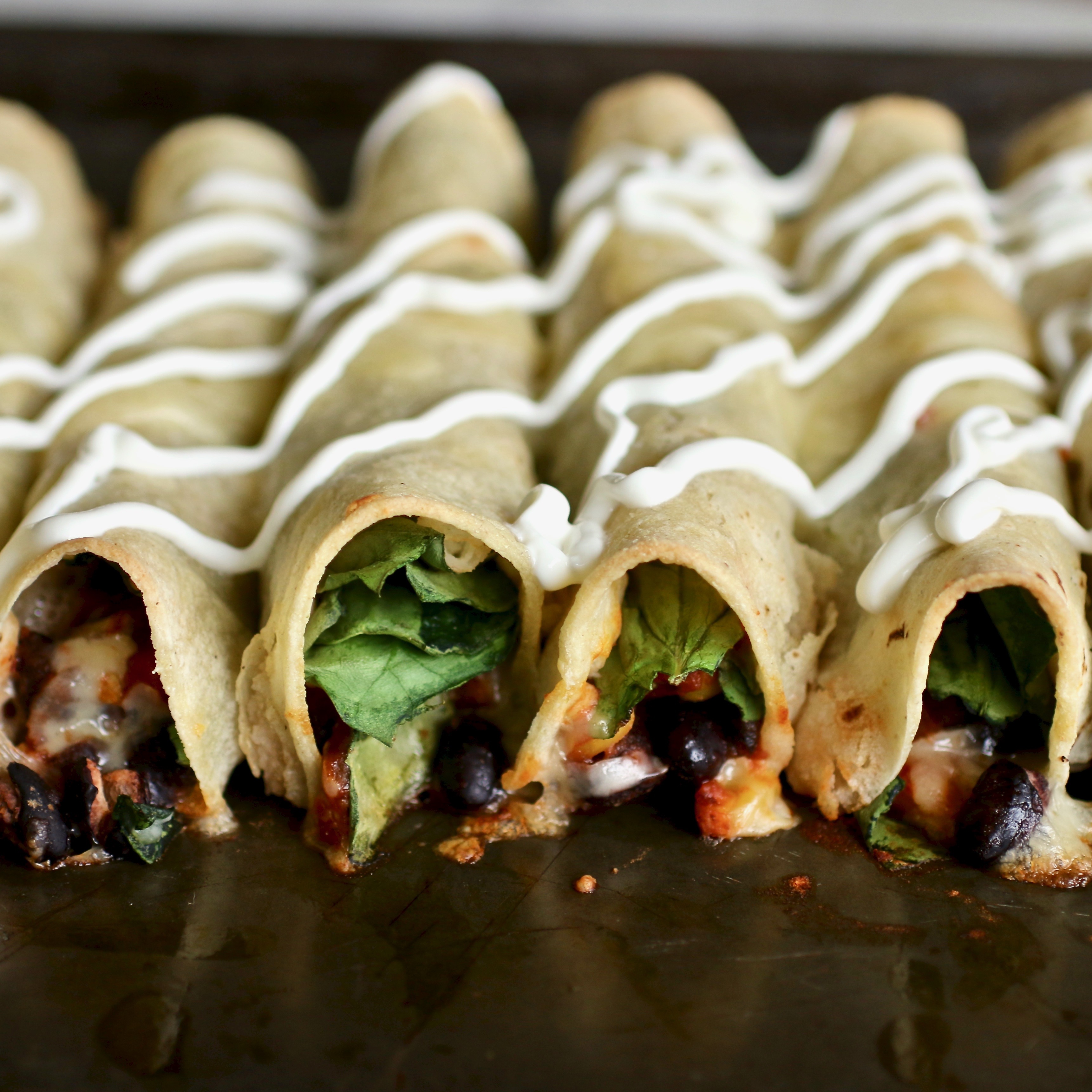 Baked Black Bean and Spinach Flautas_image