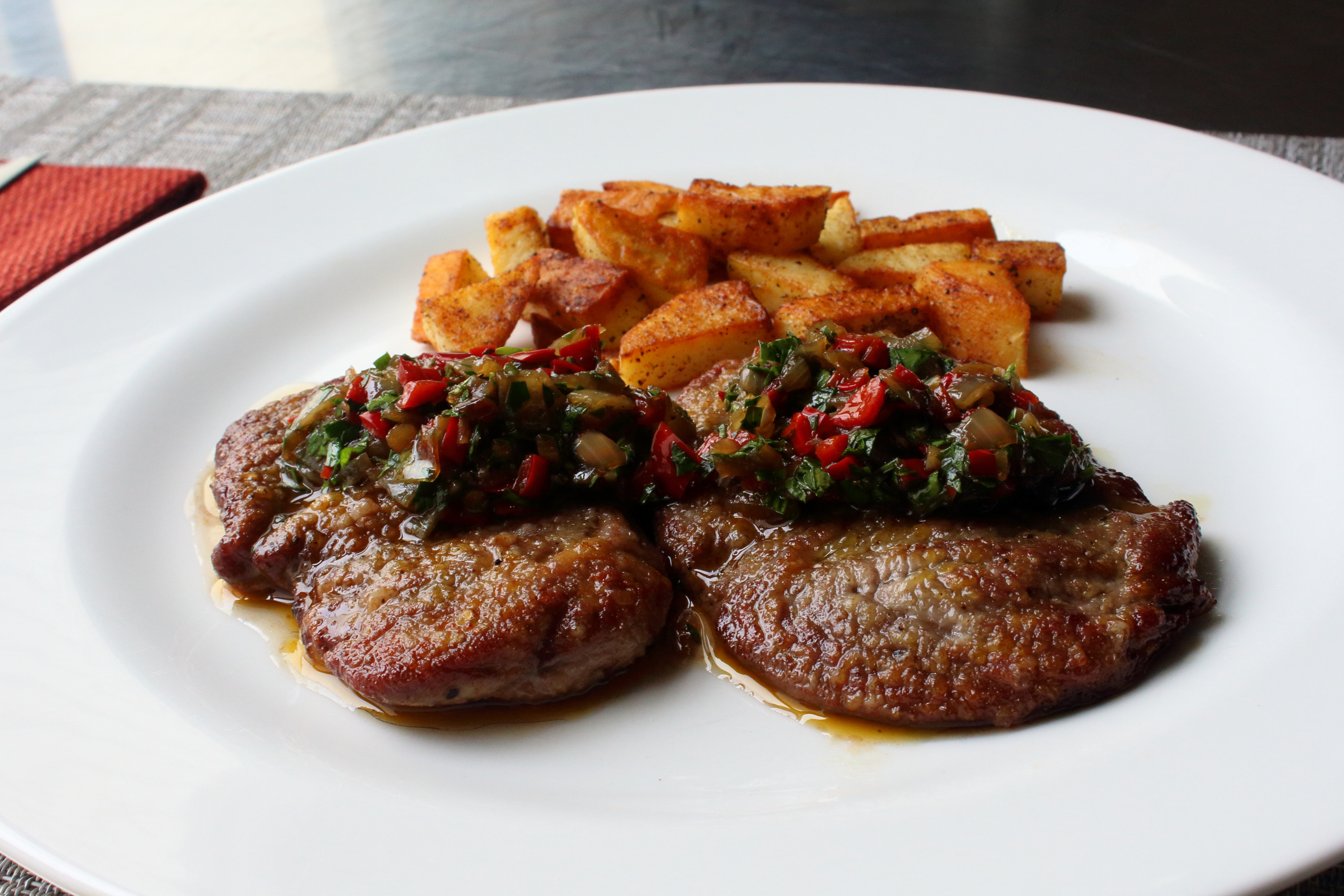 Lamb Scallopini with Pepper and Onion Agrodolce_image