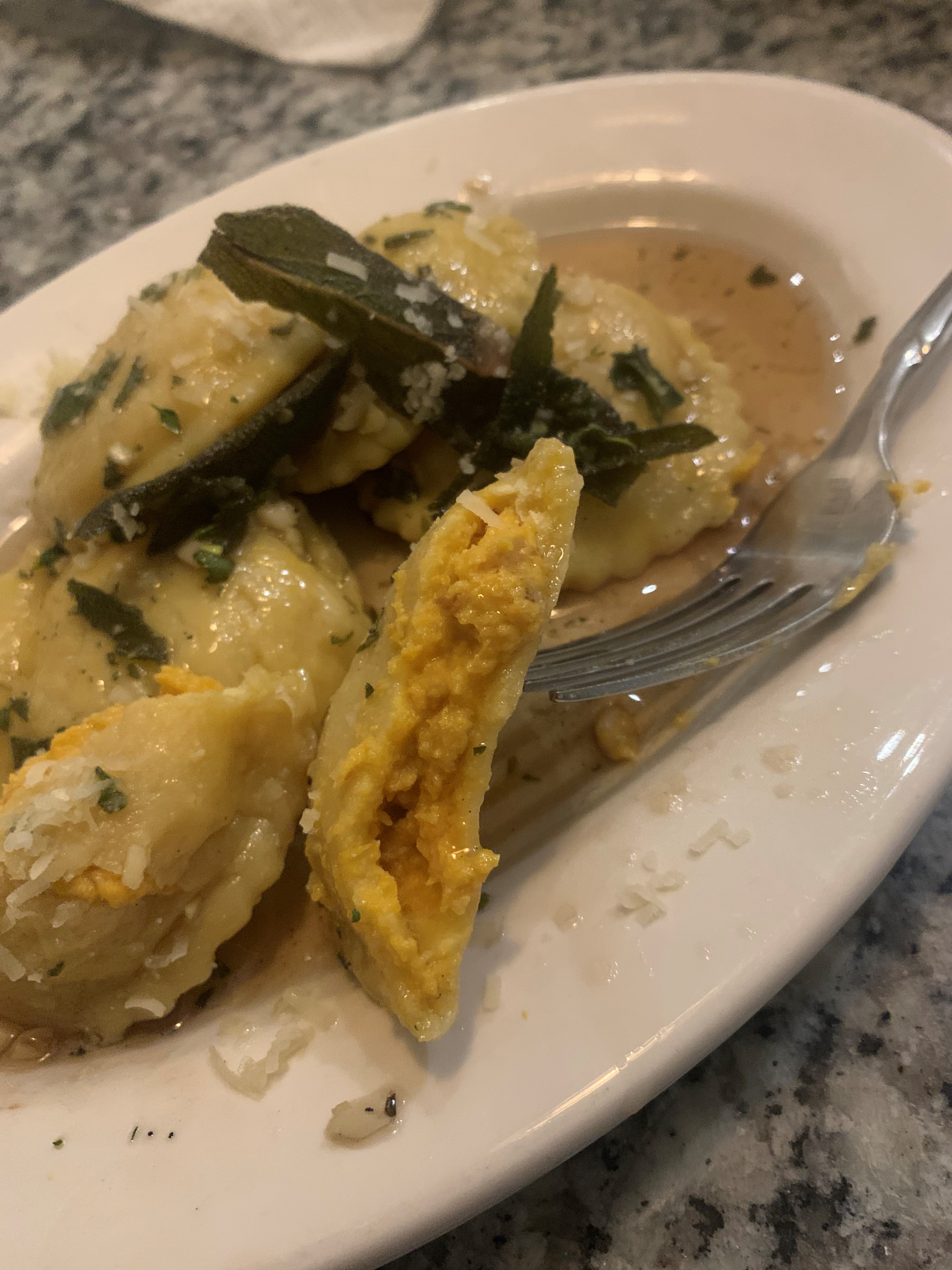 Butternut Squash Ravioli with Brown Butter Sauce_image