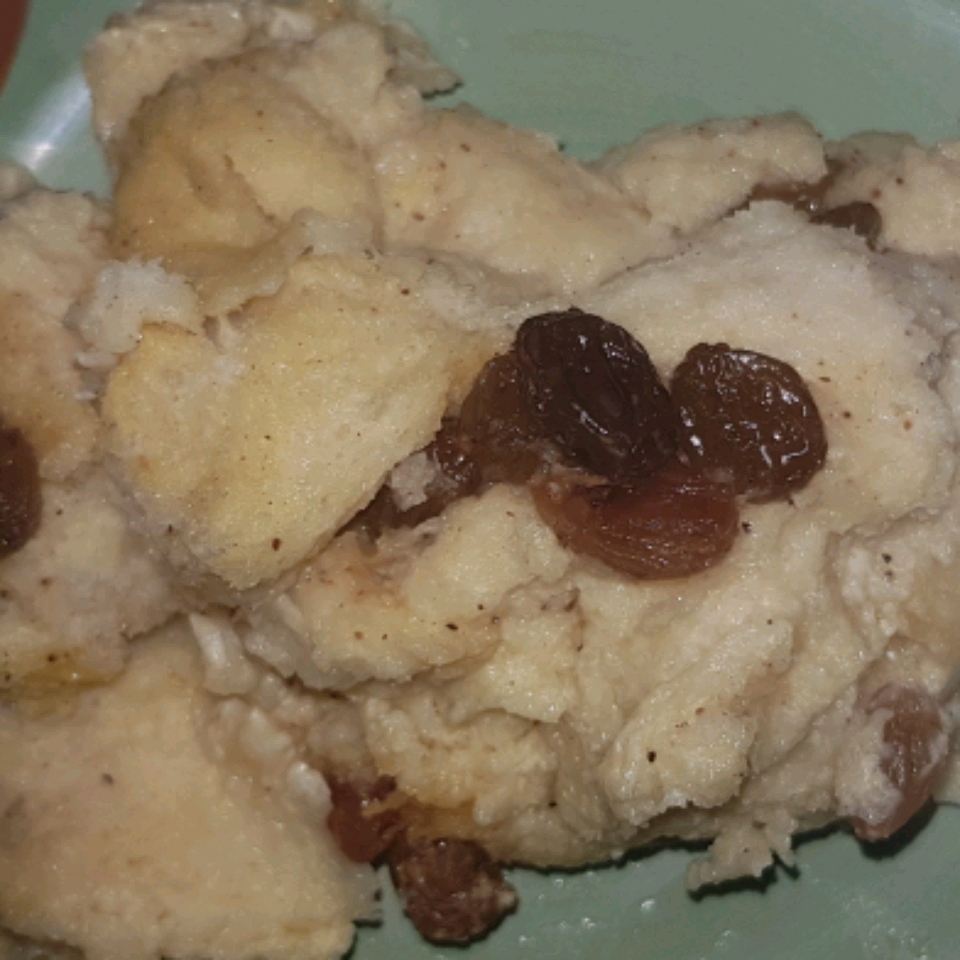 Bread Pudding with Raisins_image
