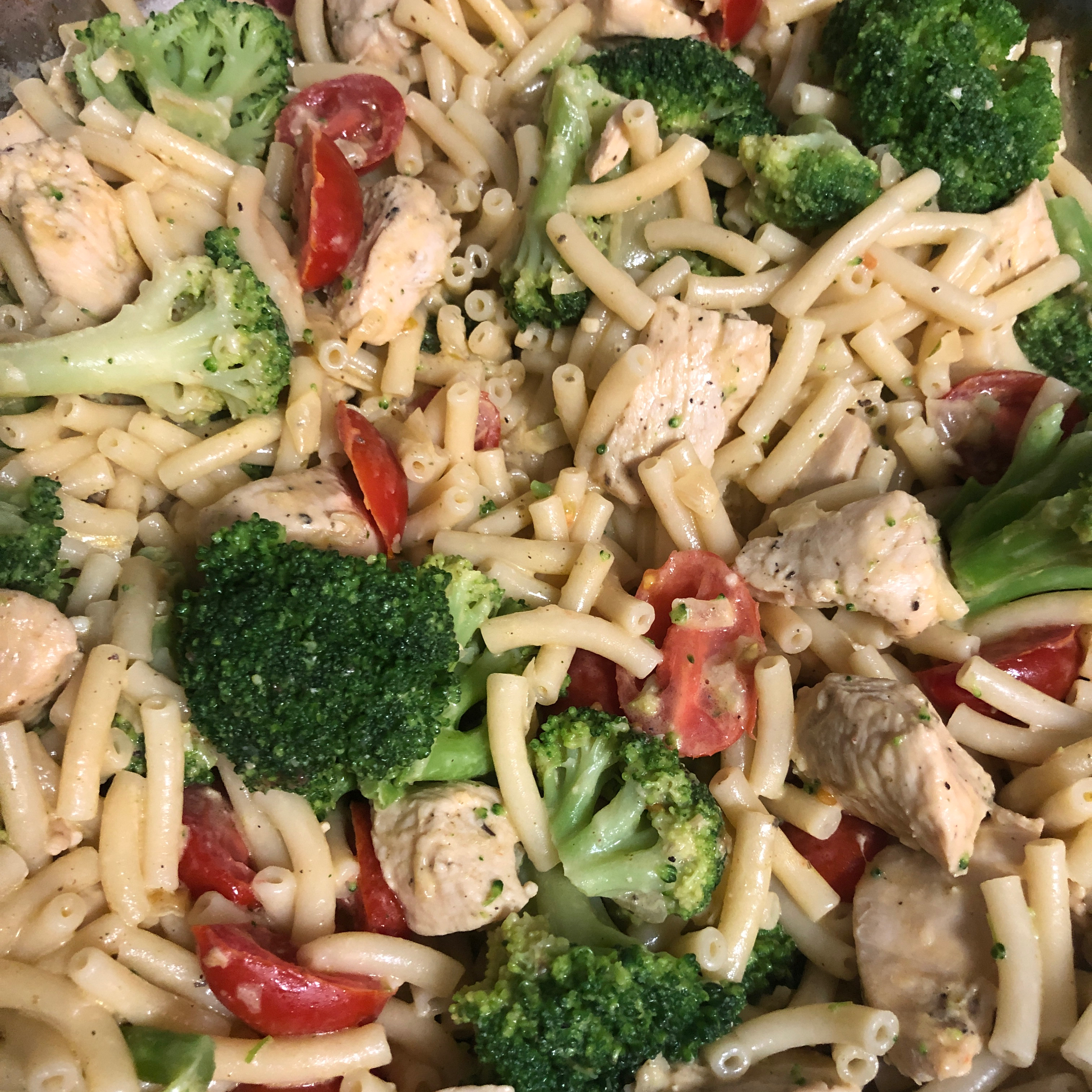 Macaroni and Cheese with Chicken and Broccoli image
