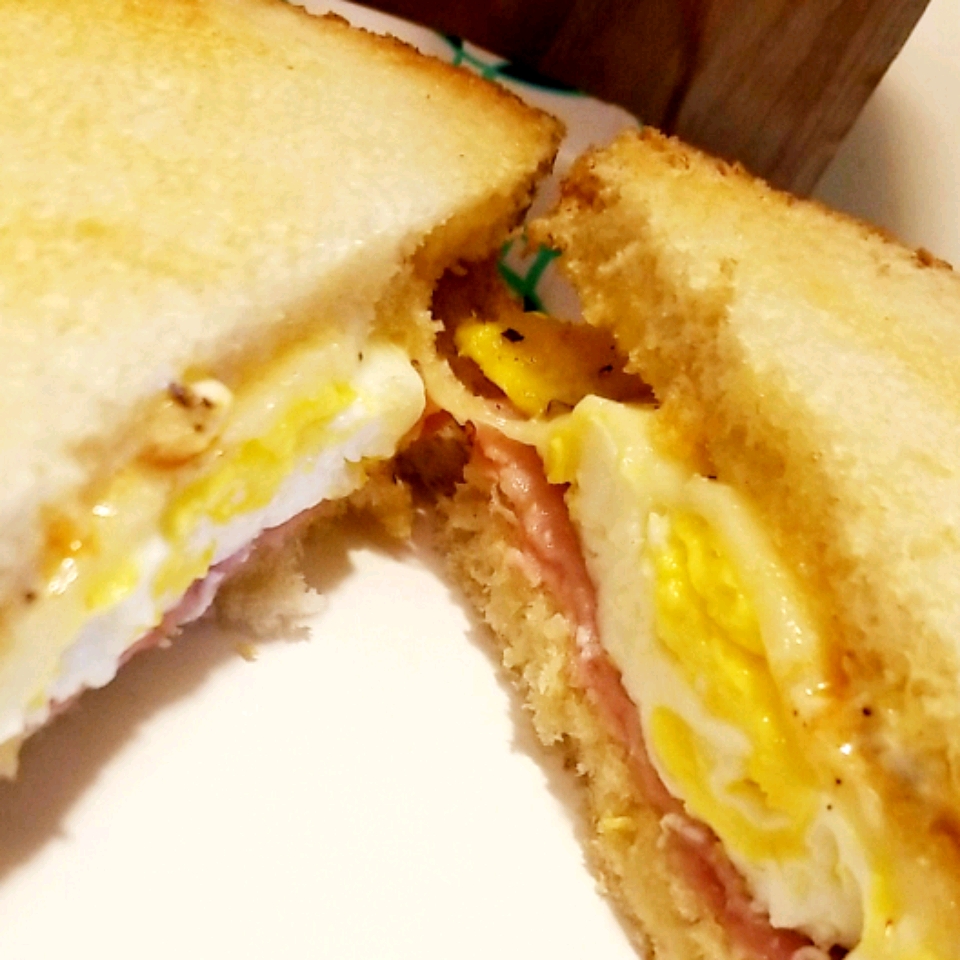 how to make the perfect fried egg sandwich