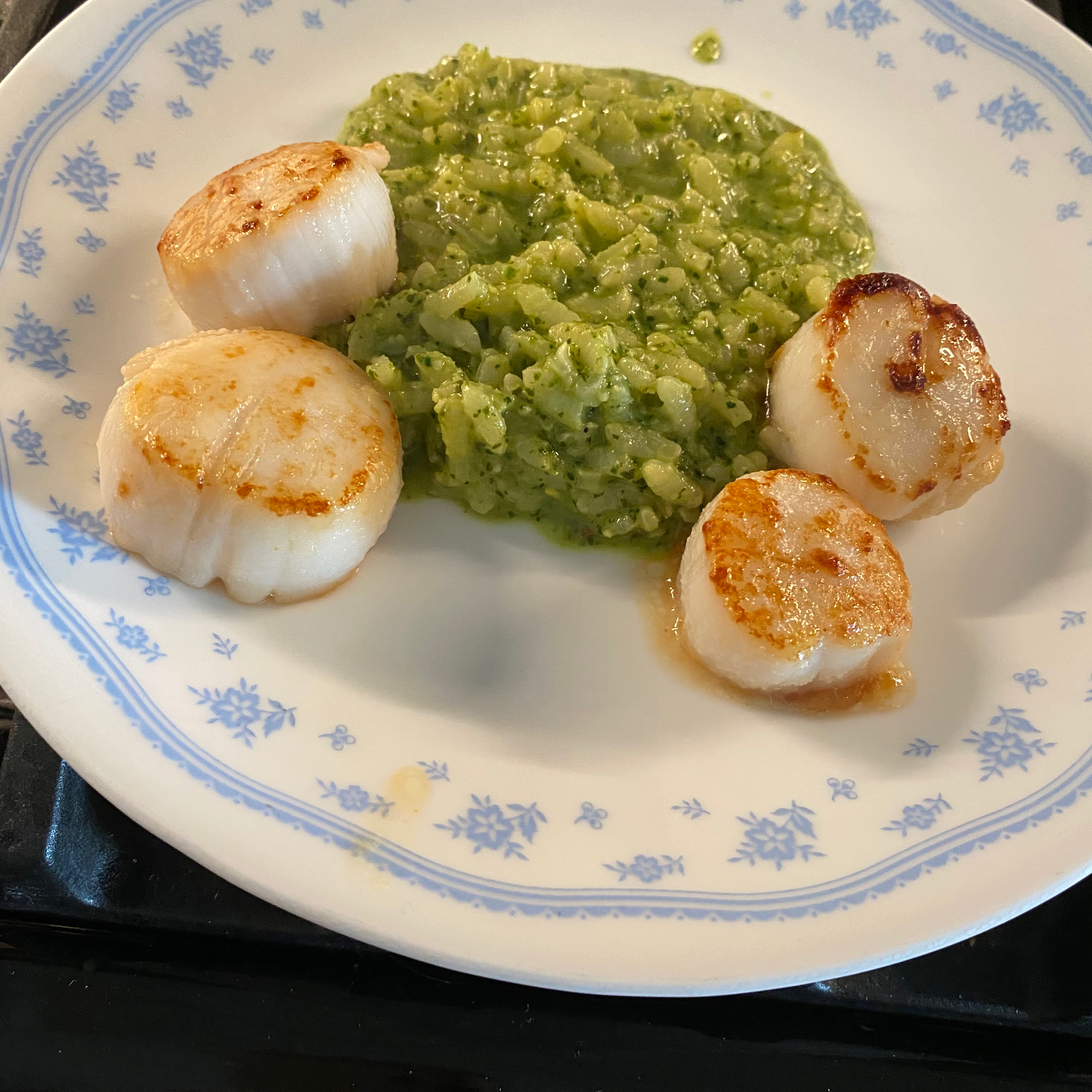 Basil Pesto Risotto with Pan-Roasted Scallops image