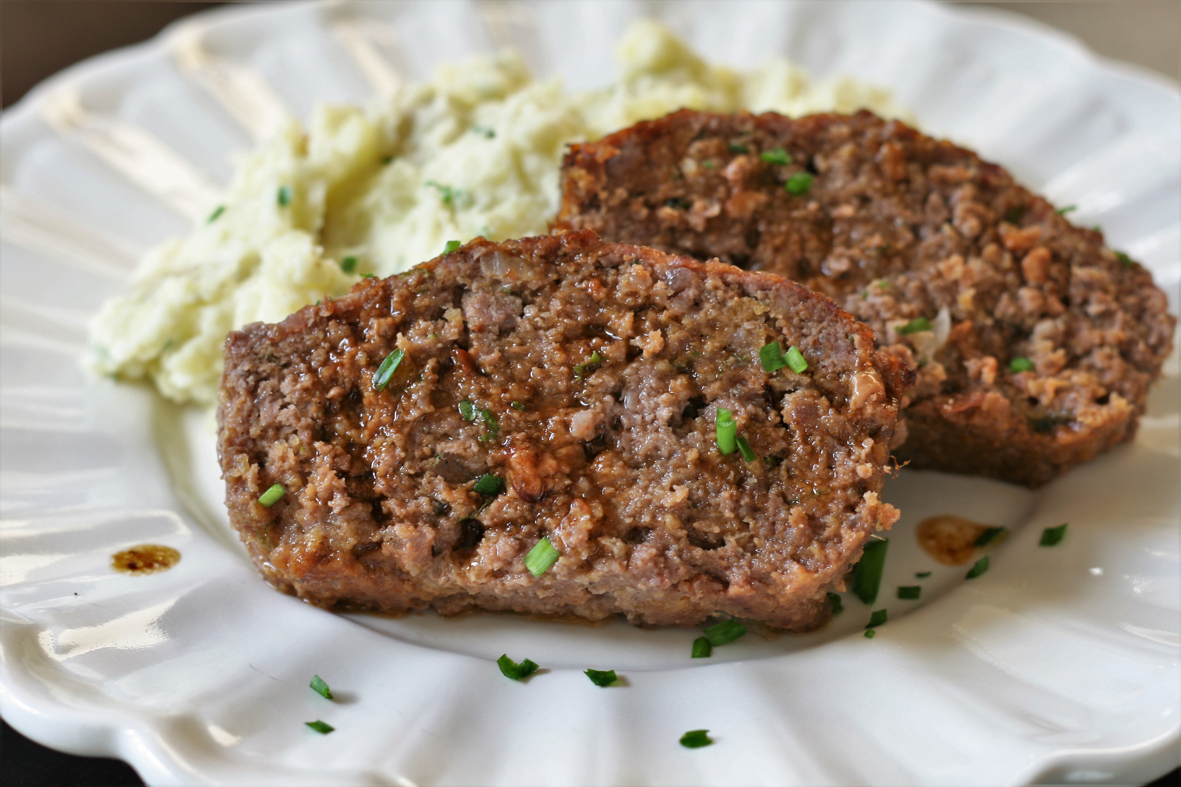 Low-Carb Meatloaf with Pork Rinds_image