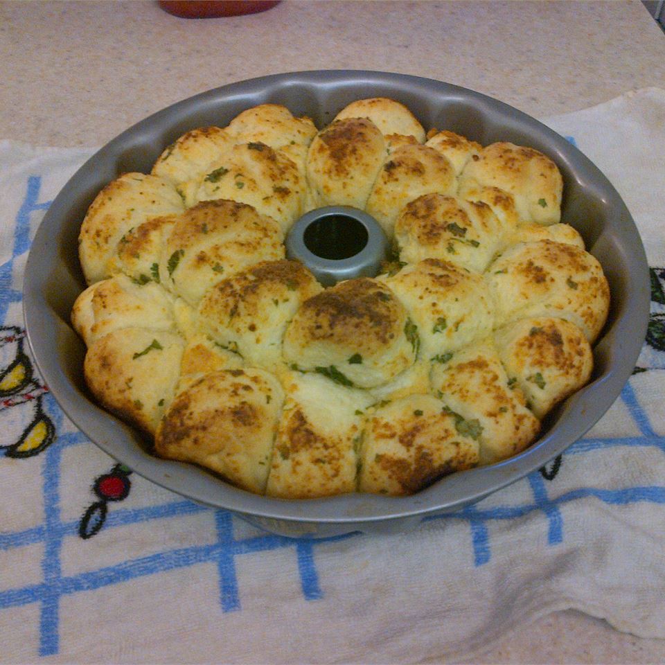 Garlic Parmesan Monkey Bread image