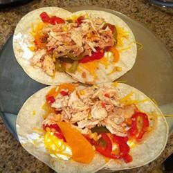 Easy Slow Cooker Pulled Chicken Tacos_image