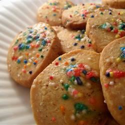 Oma Kiener's Hazelnut Christmas Cookies_image