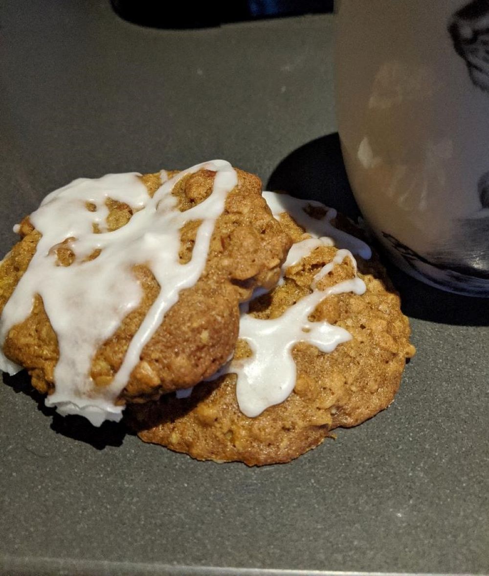 Iced Oatmeal Cookies image