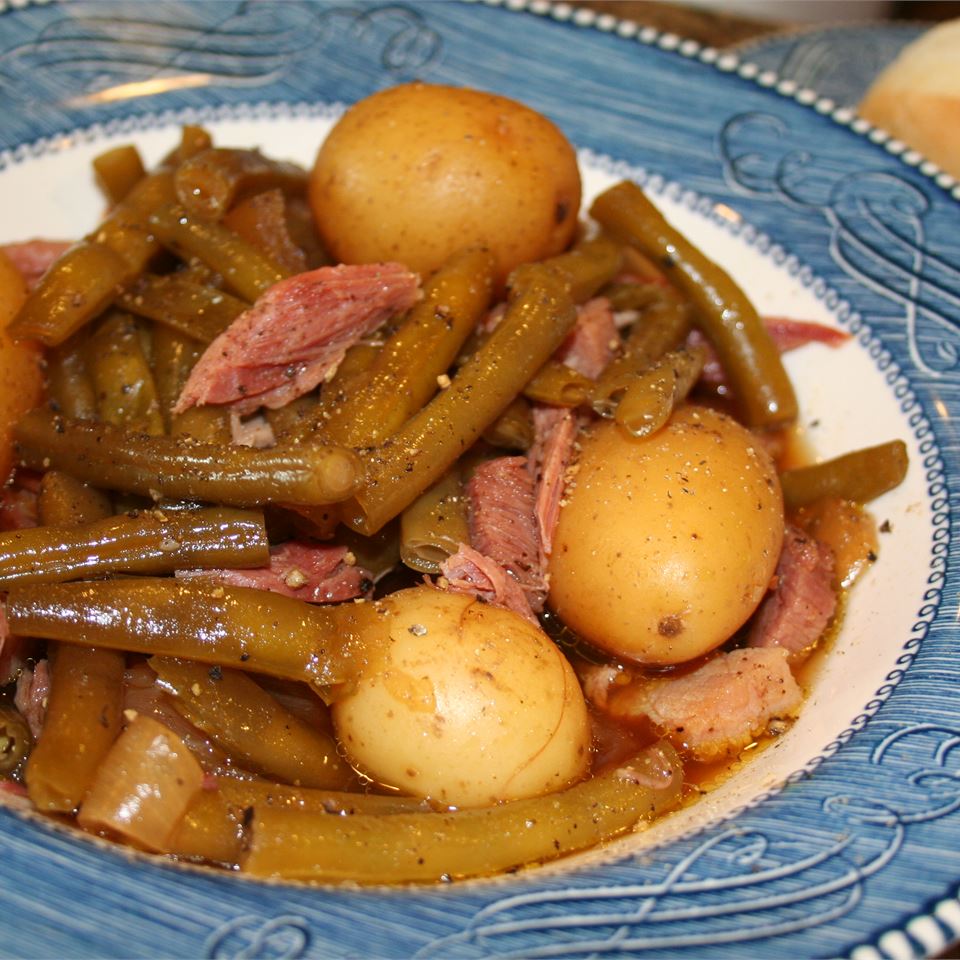 Slow Cooker Green Beans, Ham and Potatoes_image
