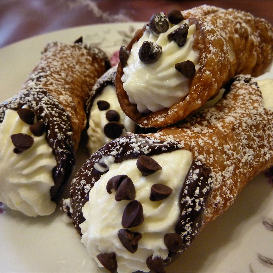 Cannoli image