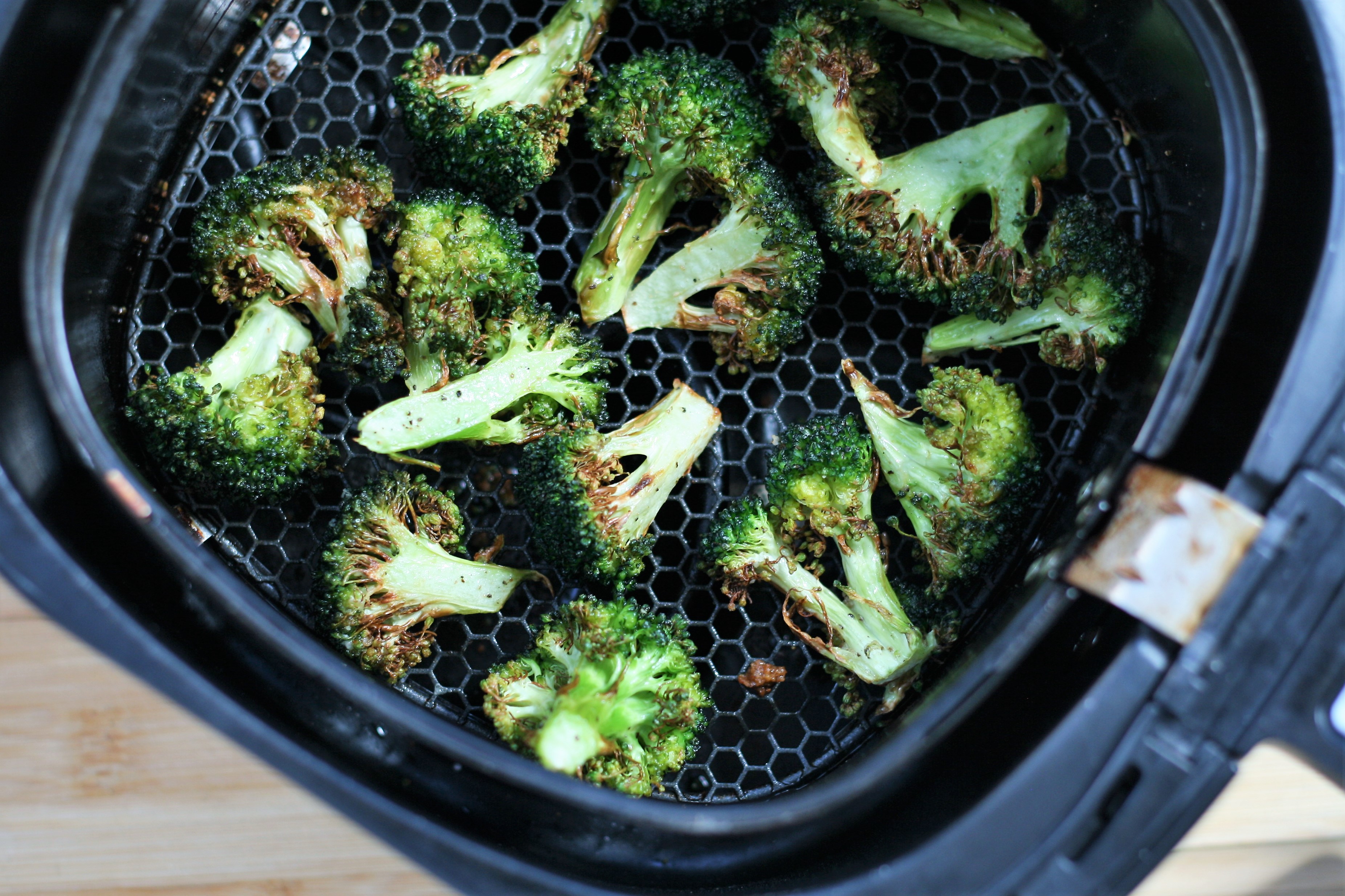 Air Fryer Broccoli_image