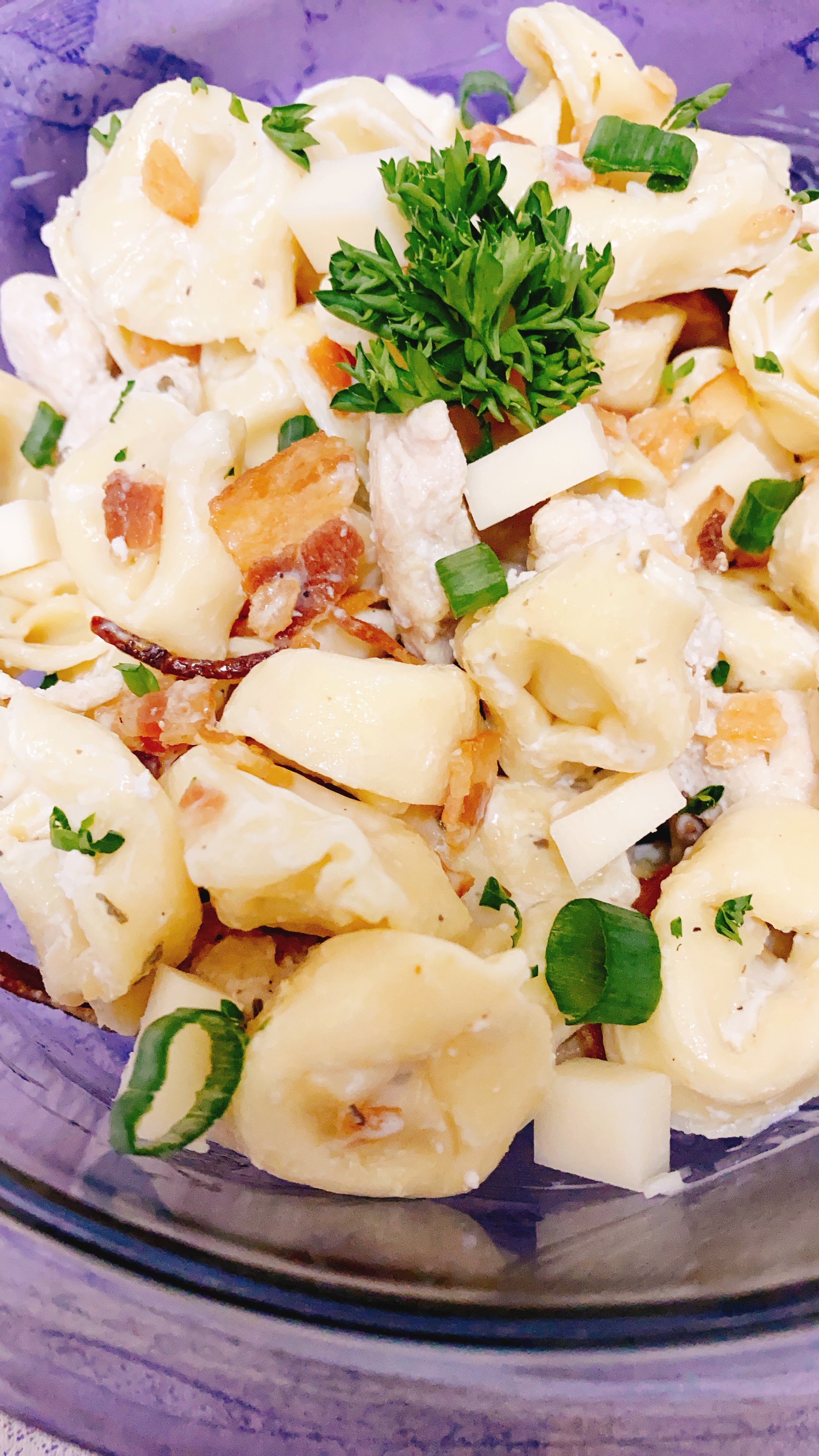 Creamy Tortellini Salad with Chicken, Bacon, and Ranch Dressing_image