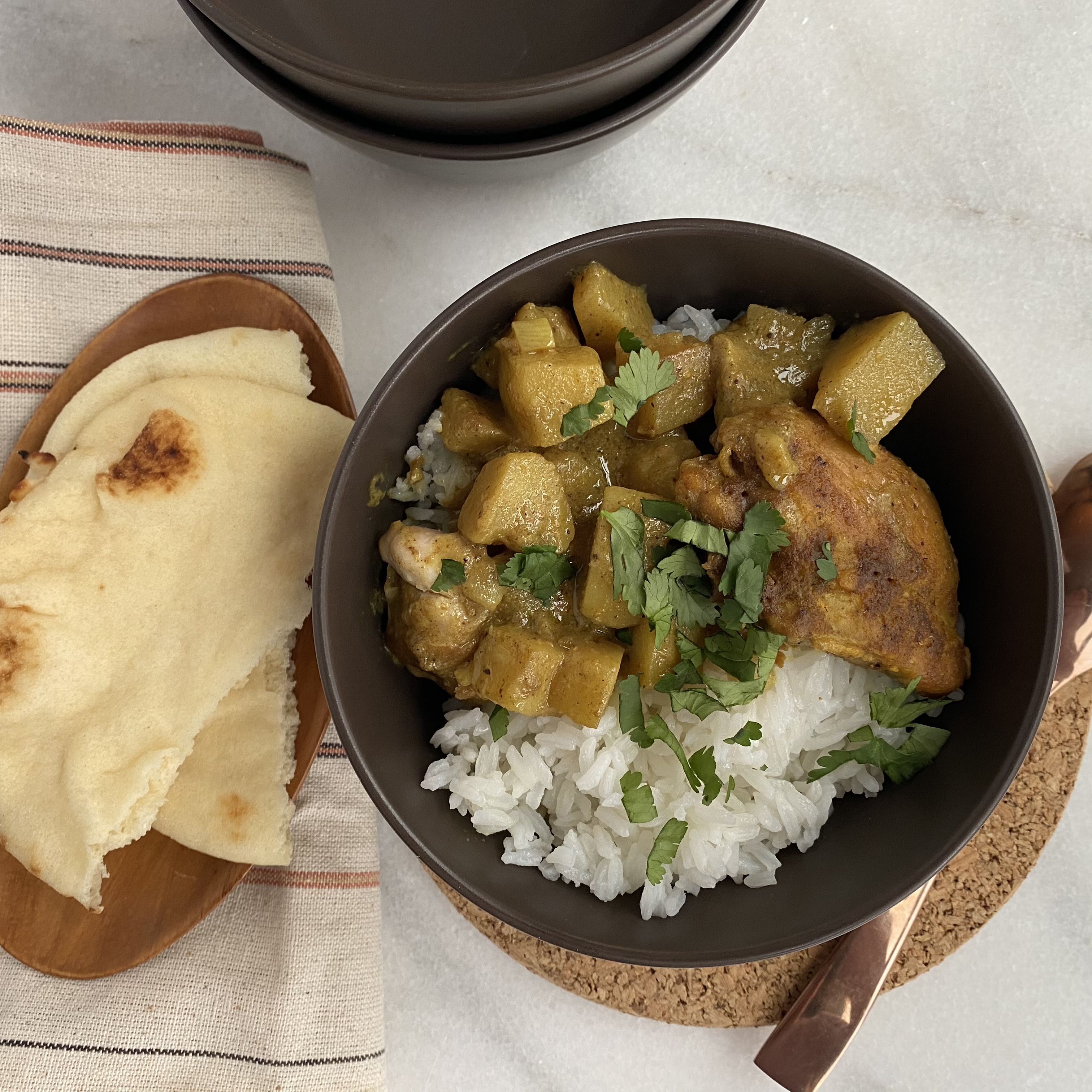 Yellow Chicken Curry with Coconut Milk_image